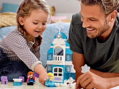 Frozen Playsets to Enjoy with Your Child on Father’s Day